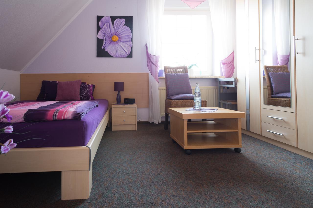 Pension Blumen-Villa Schneverdingen Esterno foto