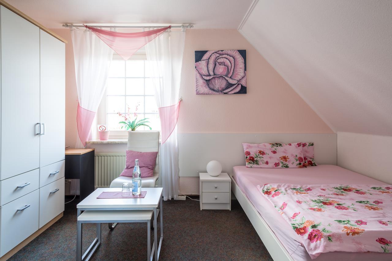 Pension Blumen-Villa Schneverdingen Esterno foto