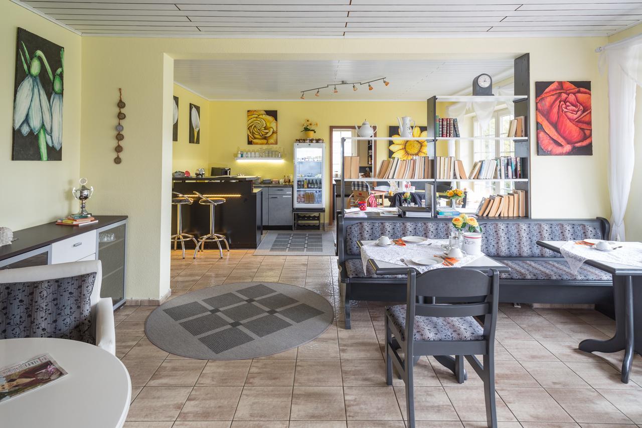 Pension Blumen-Villa Schneverdingen Esterno foto