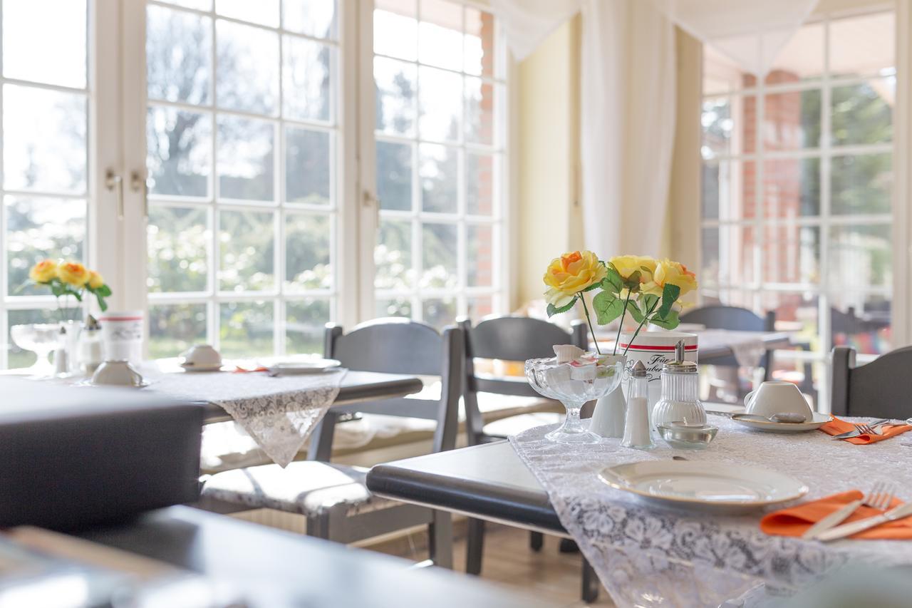 Pension Blumen-Villa Schneverdingen Esterno foto